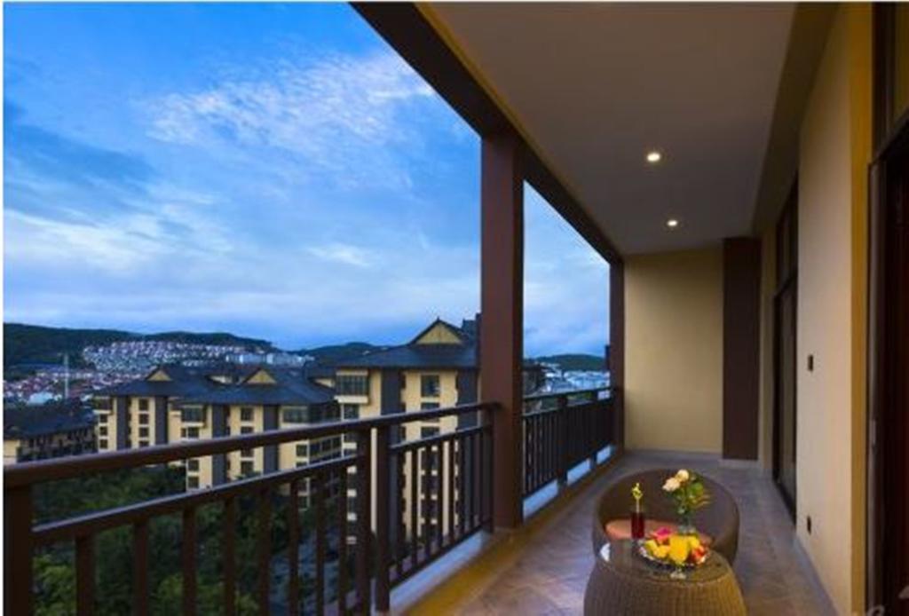 Ramada Plaza Xishuangbanna Hotel Exterior foto