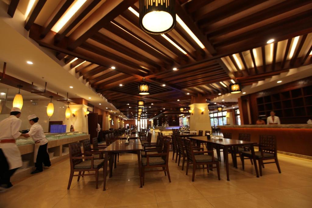 Ramada Plaza Xishuangbanna Hotel Exterior foto